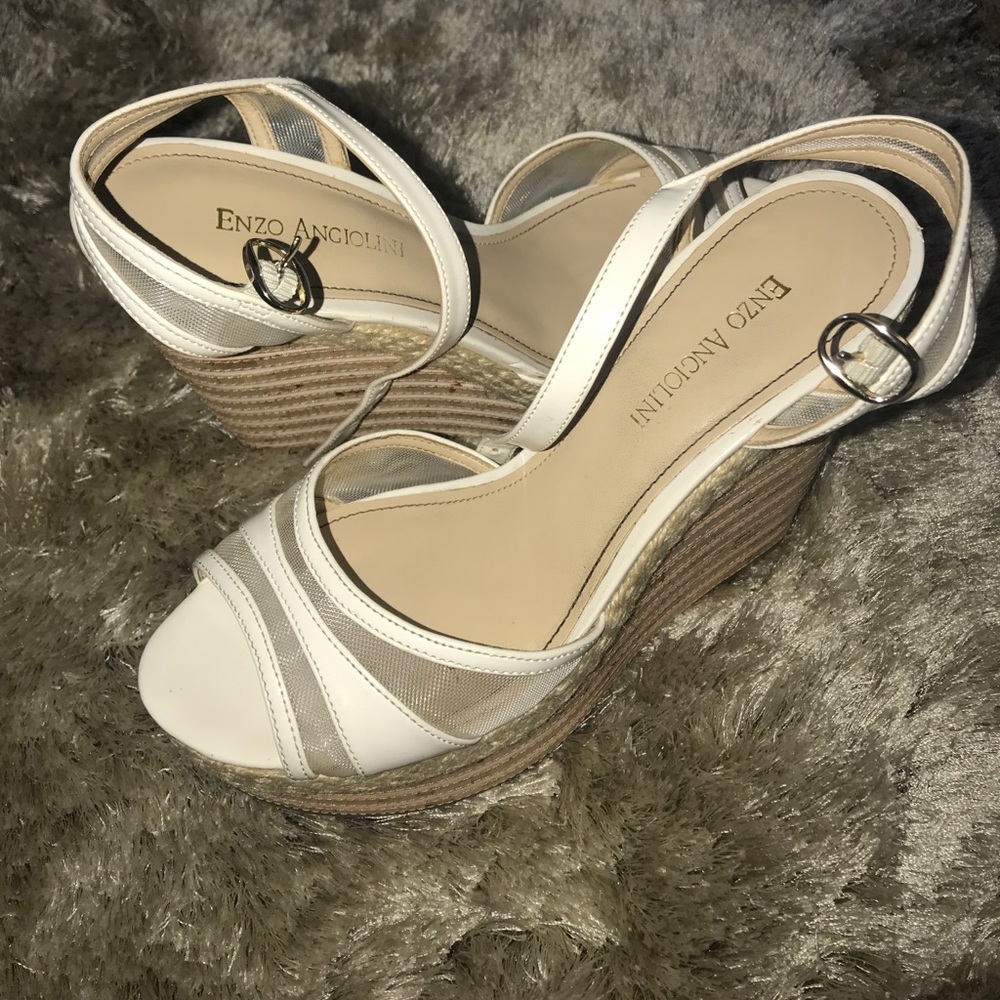 Enzo angiolini wedge size 7